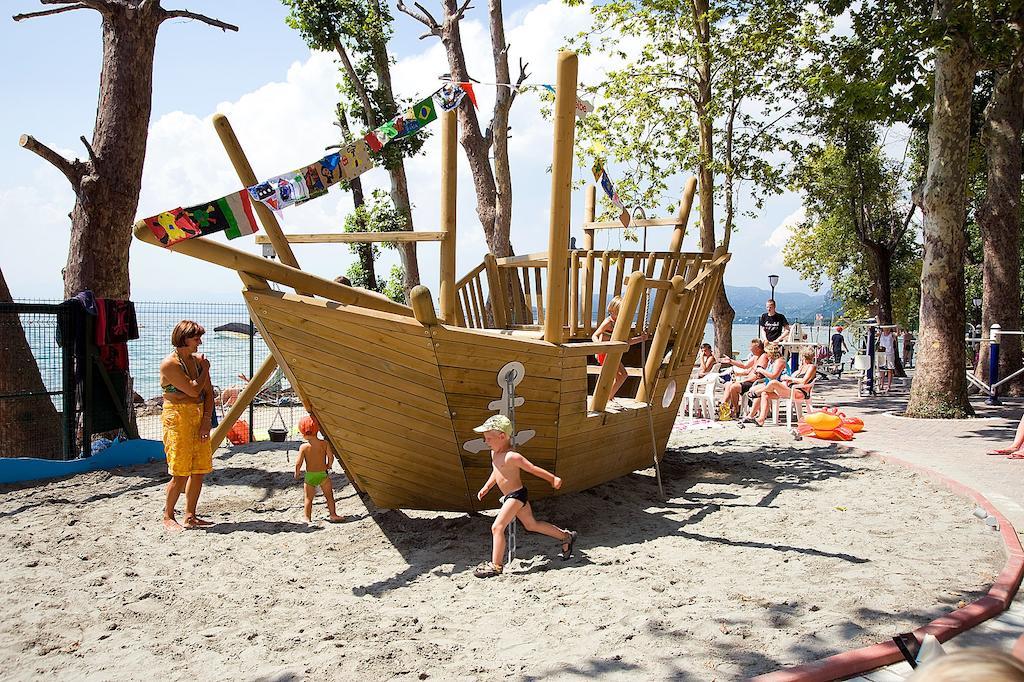 Happy Camp Mobile Homes In Camping Cisano San Vito Bardolino Zewnętrze zdjęcie