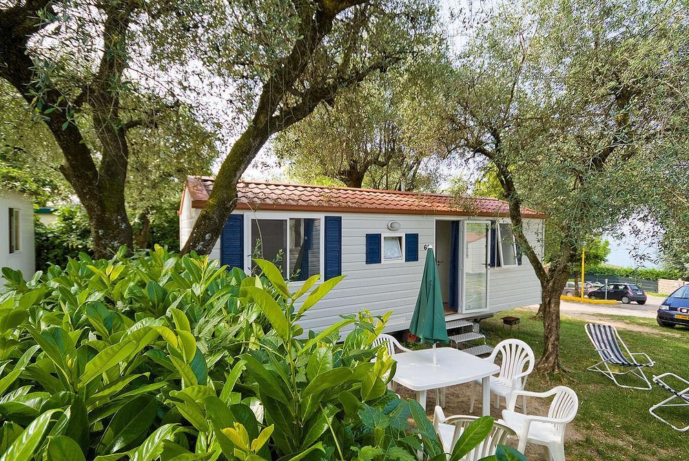 Happy Camp Mobile Homes In Camping Cisano San Vito Bardolino Zewnętrze zdjęcie