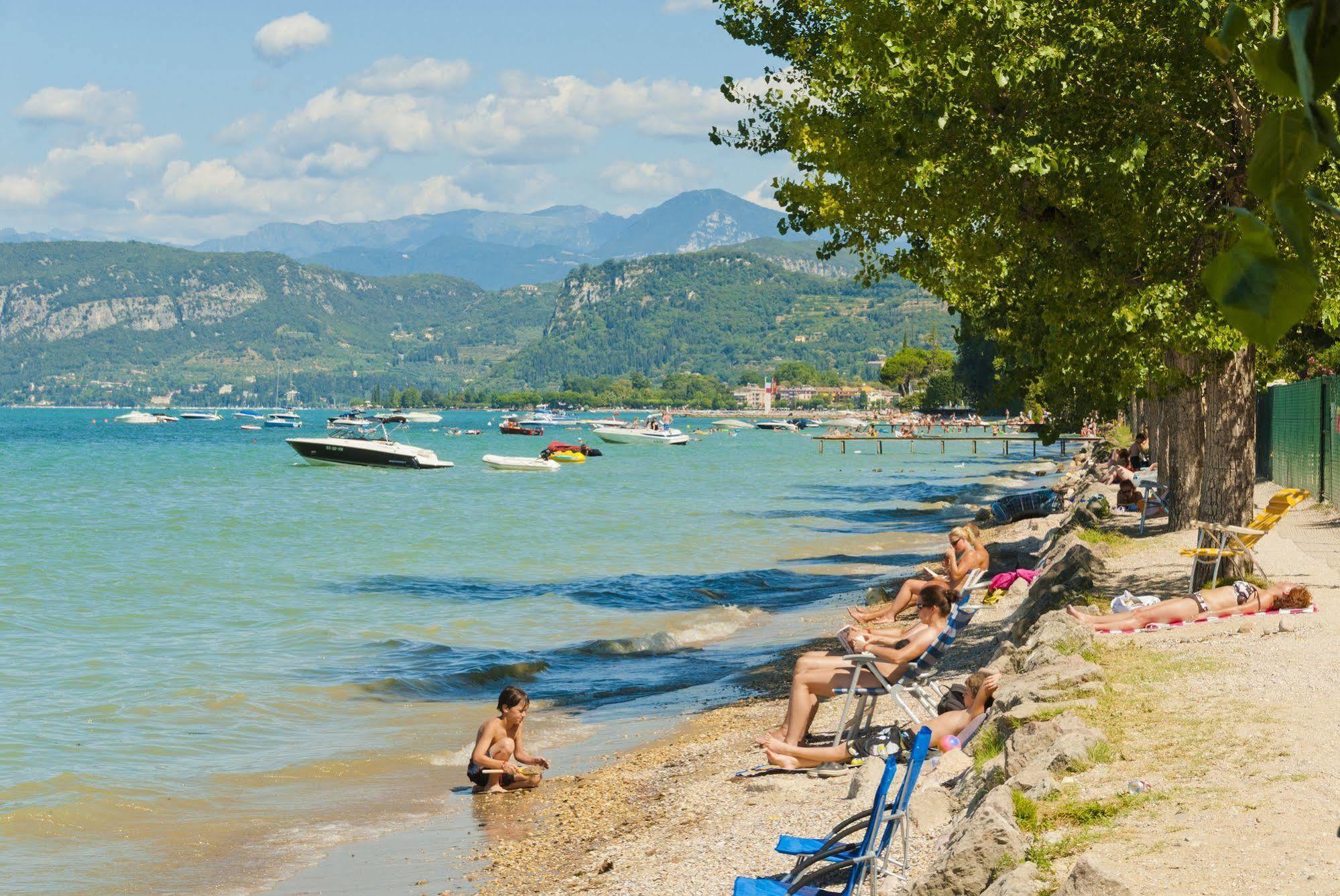 Happy Camp Mobile Homes In Camping Cisano San Vito Bardolino Zewnętrze zdjęcie