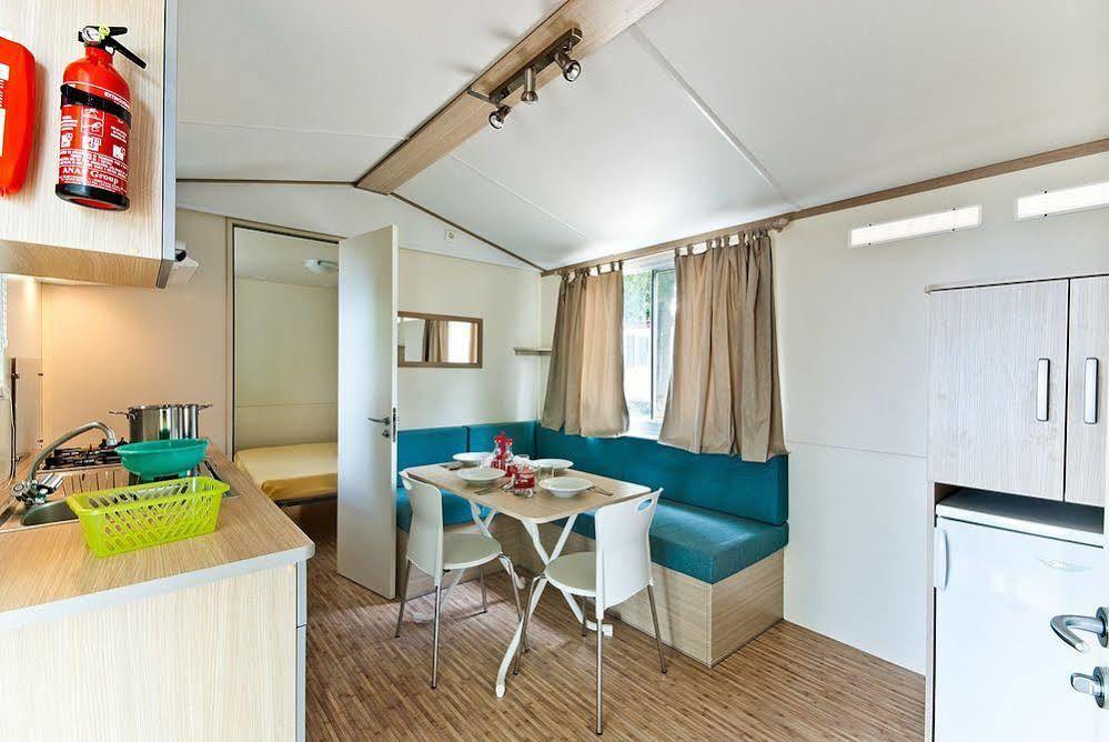 Happy Camp Mobile Homes In Camping Cisano San Vito Bardolino Zewnętrze zdjęcie