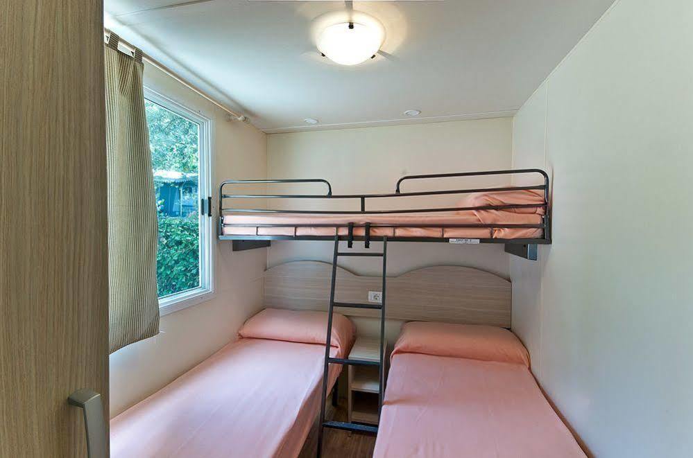 Happy Camp Mobile Homes In Camping Cisano San Vito Bardolino Zewnętrze zdjęcie