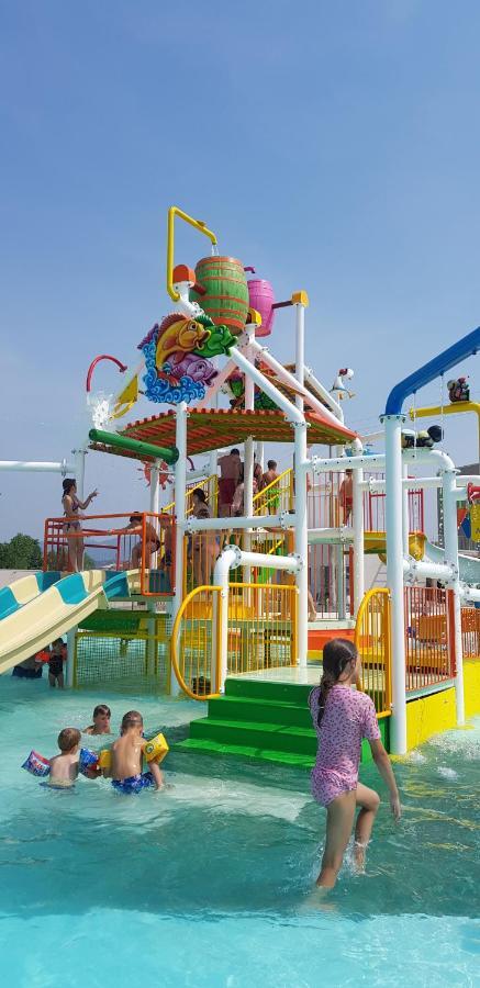 Happy Camp Mobile Homes In Camping Cisano San Vito Bardolino Zewnętrze zdjęcie