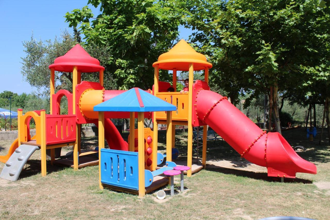 Happy Camp Mobile Homes In Camping Cisano San Vito Bardolino Zewnętrze zdjęcie
